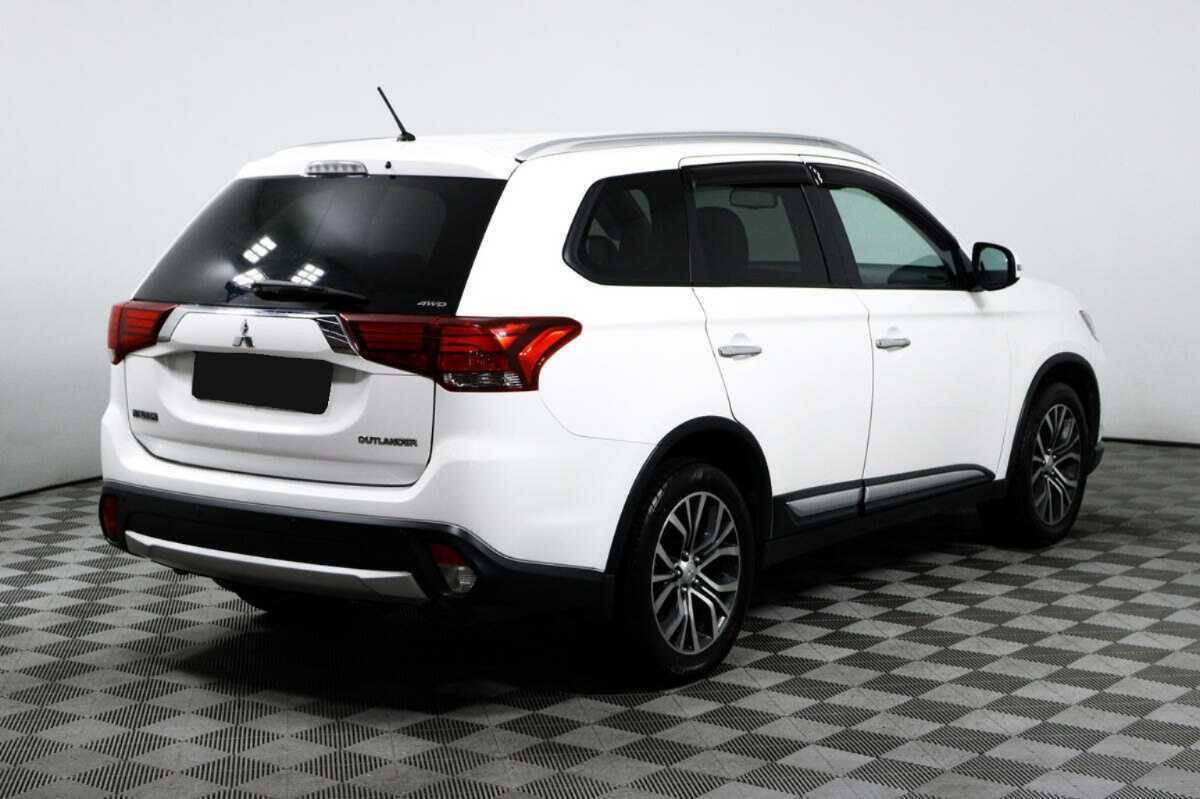 Mitsubishi Outlander б/у, 2016, Вариатор. Фото: #4