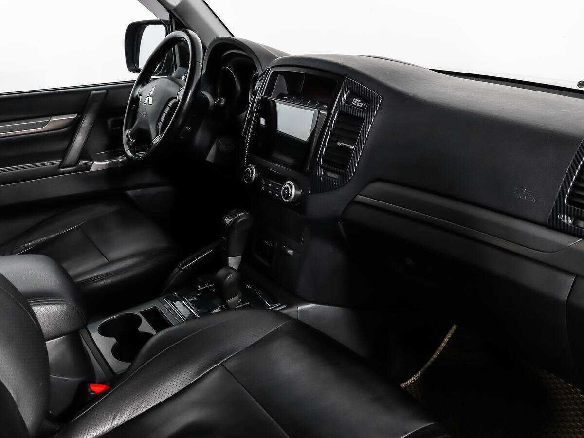 Митсубиши Паджеро б/у, 2013, Автоматическая. Фото: #11