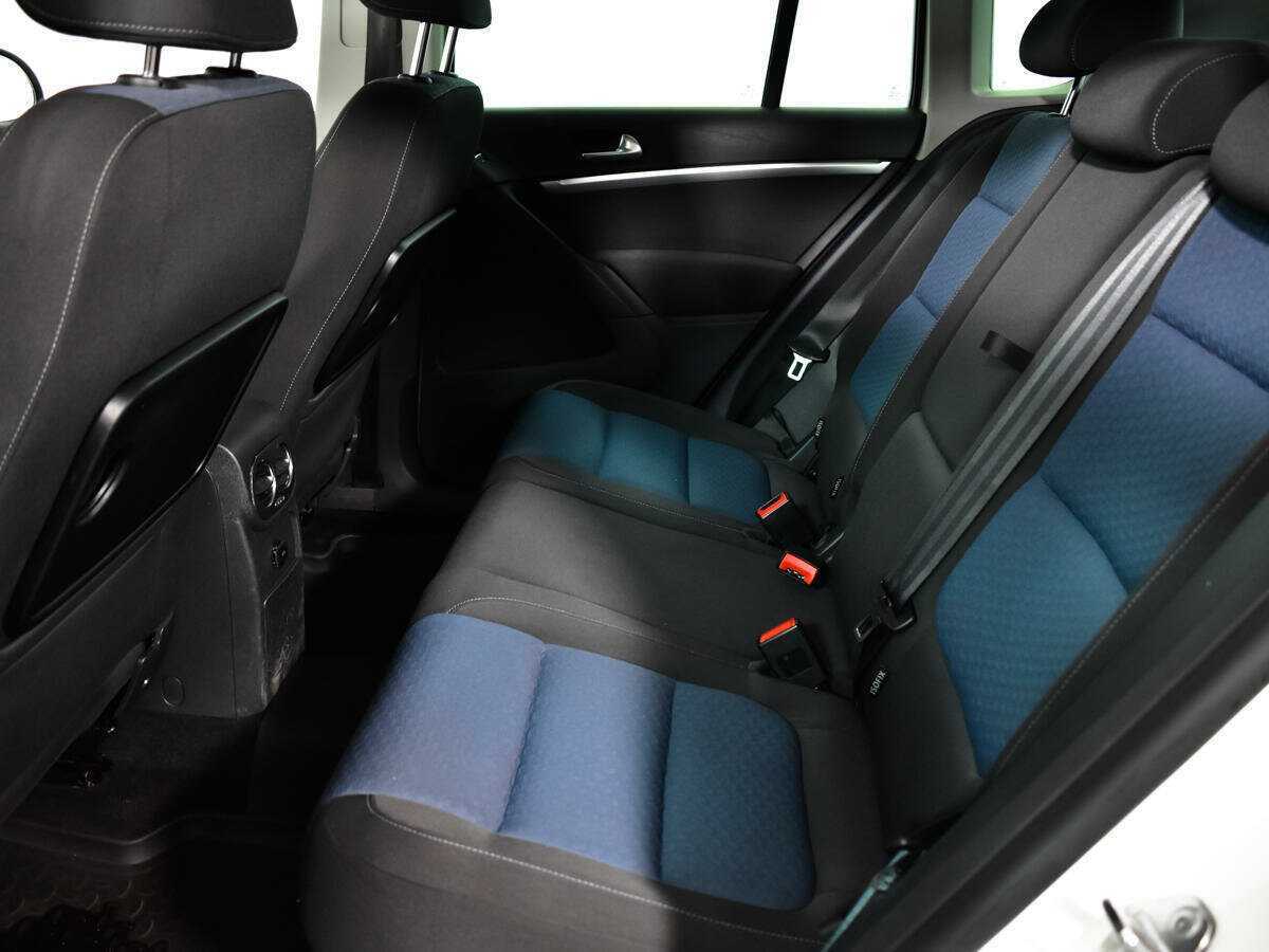 Volkswagen Tiguan б/у, 2013, Автоматическая. Фото: #9