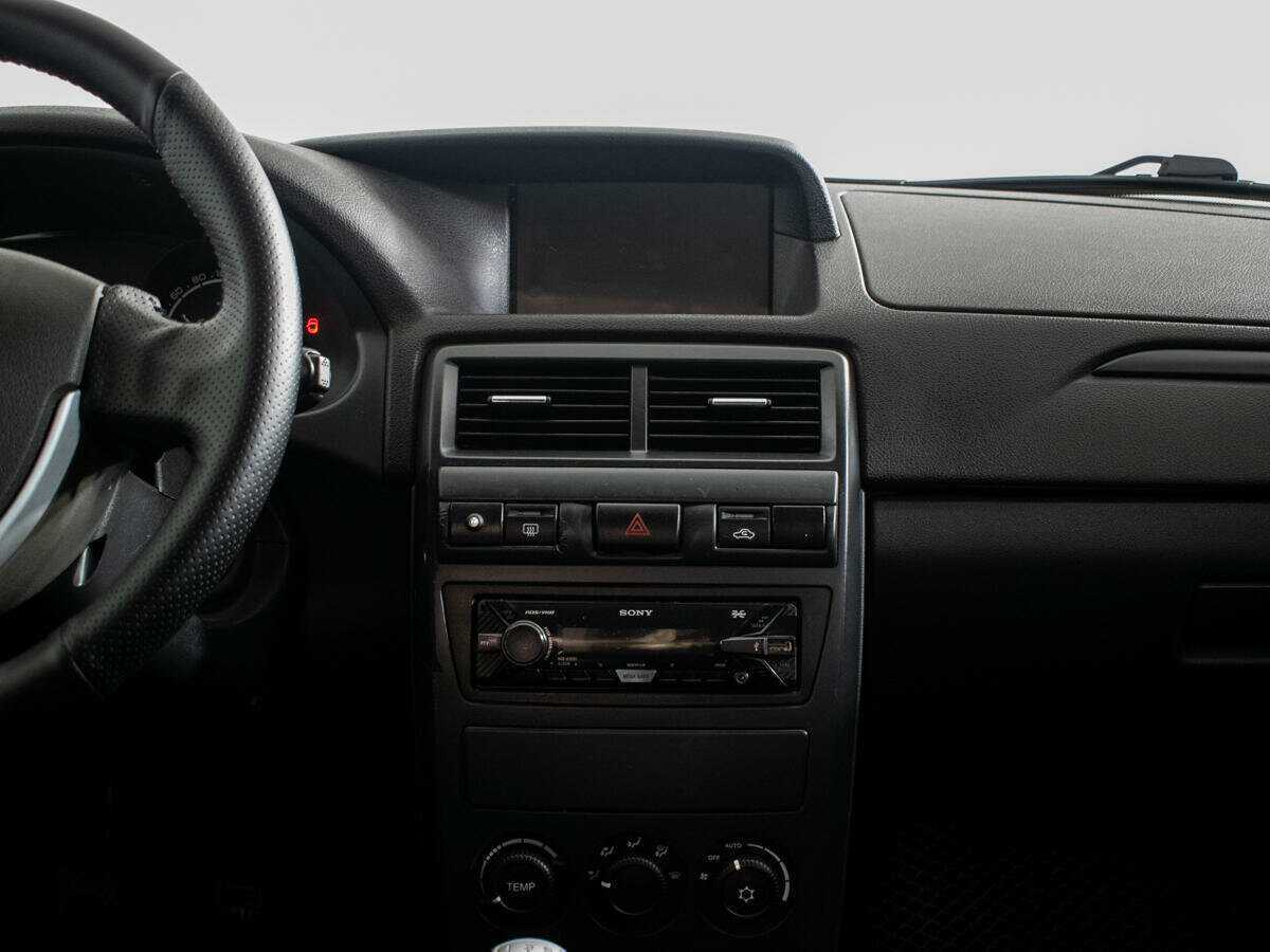 Lada (ВАЗ) Priora б/у, 2017, Механическая. Фото: #8