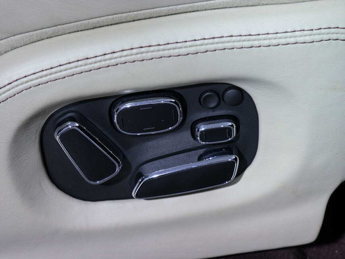 Jaguar XJ б/у, 2014, Автоматическая. Фото: #15