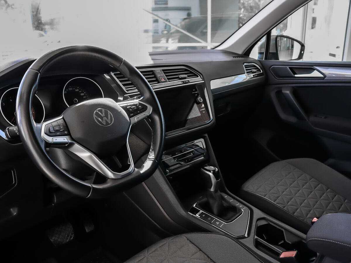 Volkswagen Tiguan б/у, 2021, Роботизированная. Фото: #8