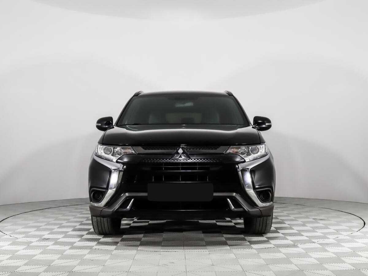 Mitsubishi Outlander б/у, 2021, Вариатор. Фото: #1