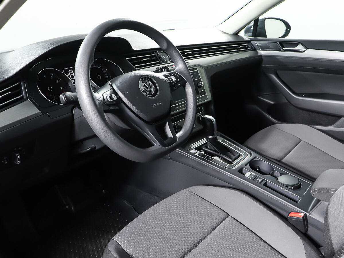 Фольксваген Пассат б/у, 2017, Роботизированная. Фото: #13