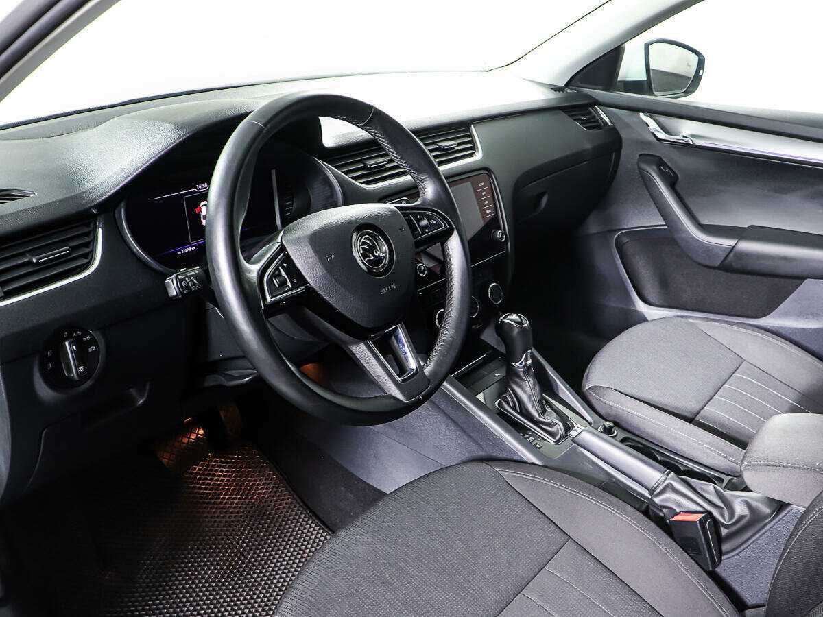 Шкода Октавия б/у, 2019, Роботизированная. Фото: #12