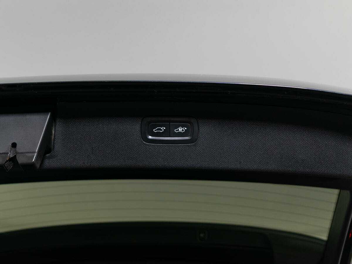 Volvo XC90 б/у, 2016, Автоматическая. Фото: #9