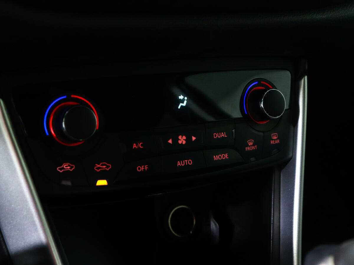 Suzuki SX4 б/у, 2017, Автоматическая. Фото: #12