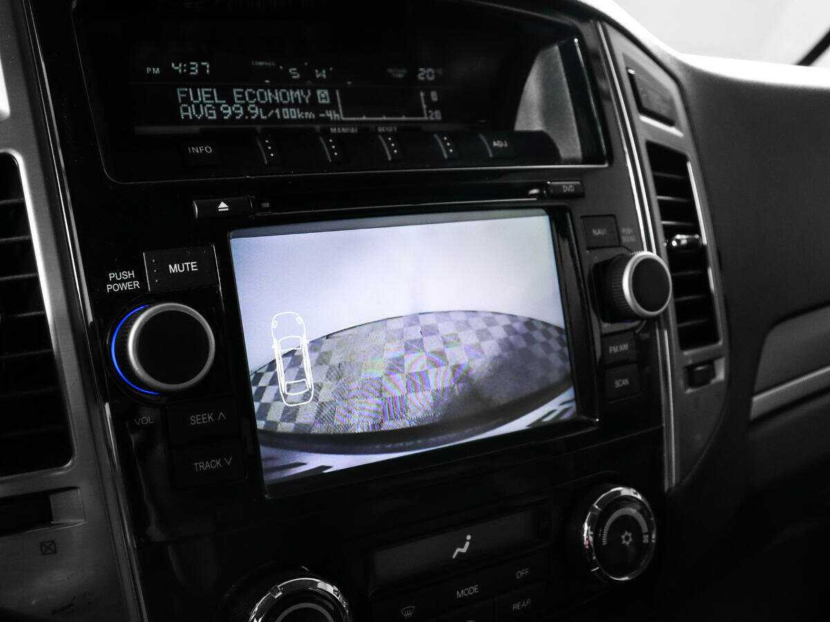 Митсубиши Паджеро б/у, 2014, Автоматическая. Фото: #12