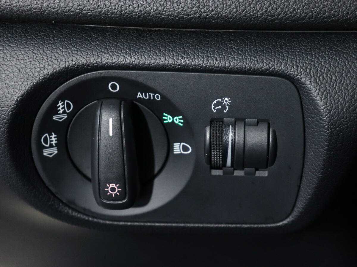 Audi Q3 б/у, 2012, Роботизированная. Фото: #14