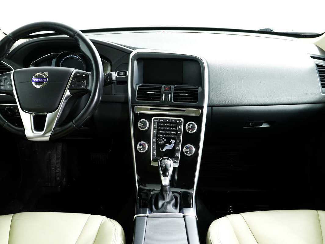 Volvo XC60 б/у, 2017, Автоматическая. Фото: #10