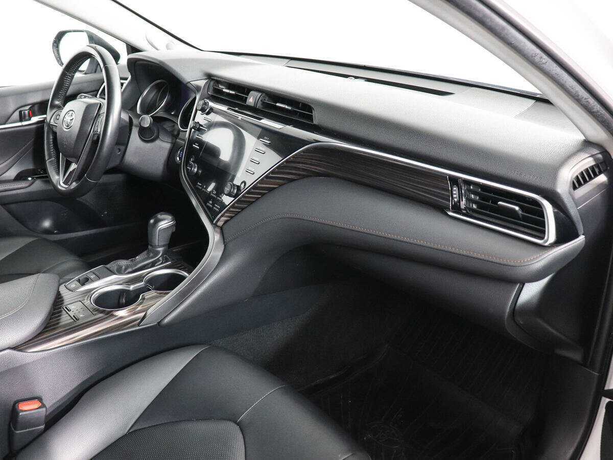 Toyota Camry б/у, 2020, Автоматическая. Фото: #9