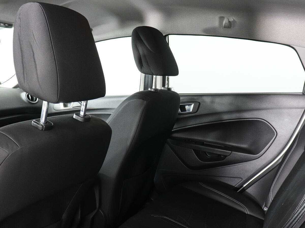 Ford Fiesta б/у, 2016, Роботизированная. Фото: #9