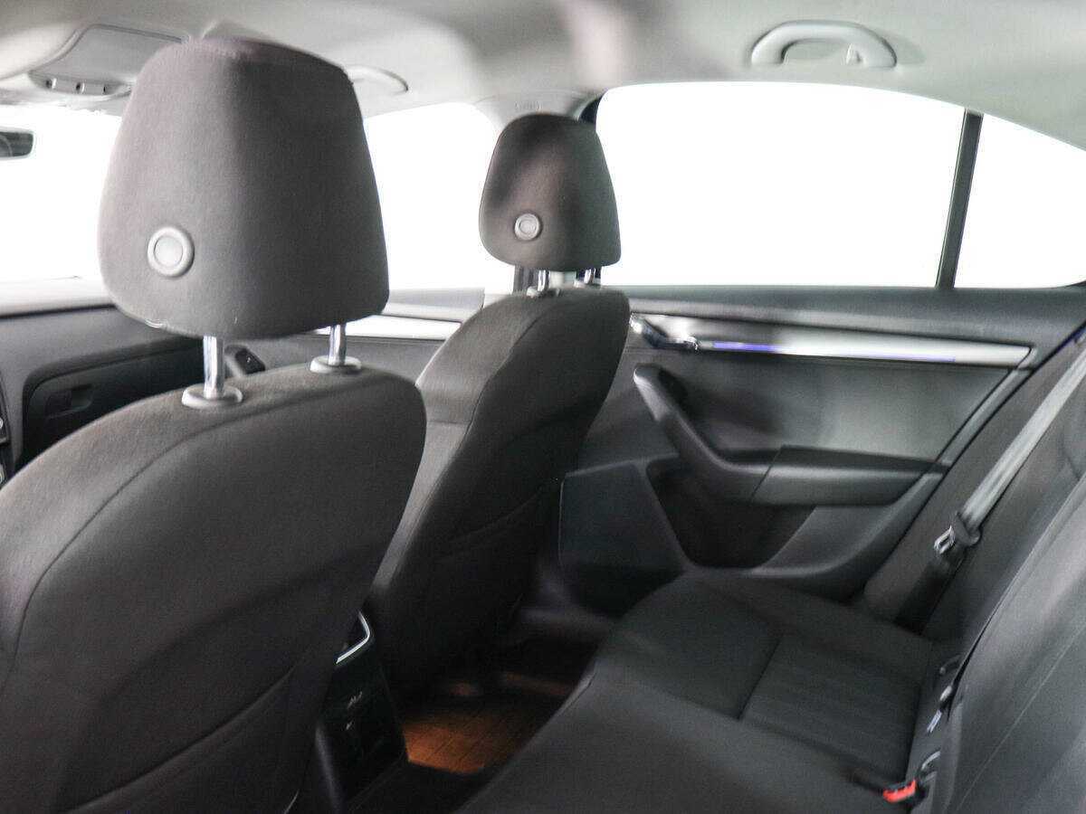 Skoda Octavia б/у, 2018, Роботизированная. Фото: #11