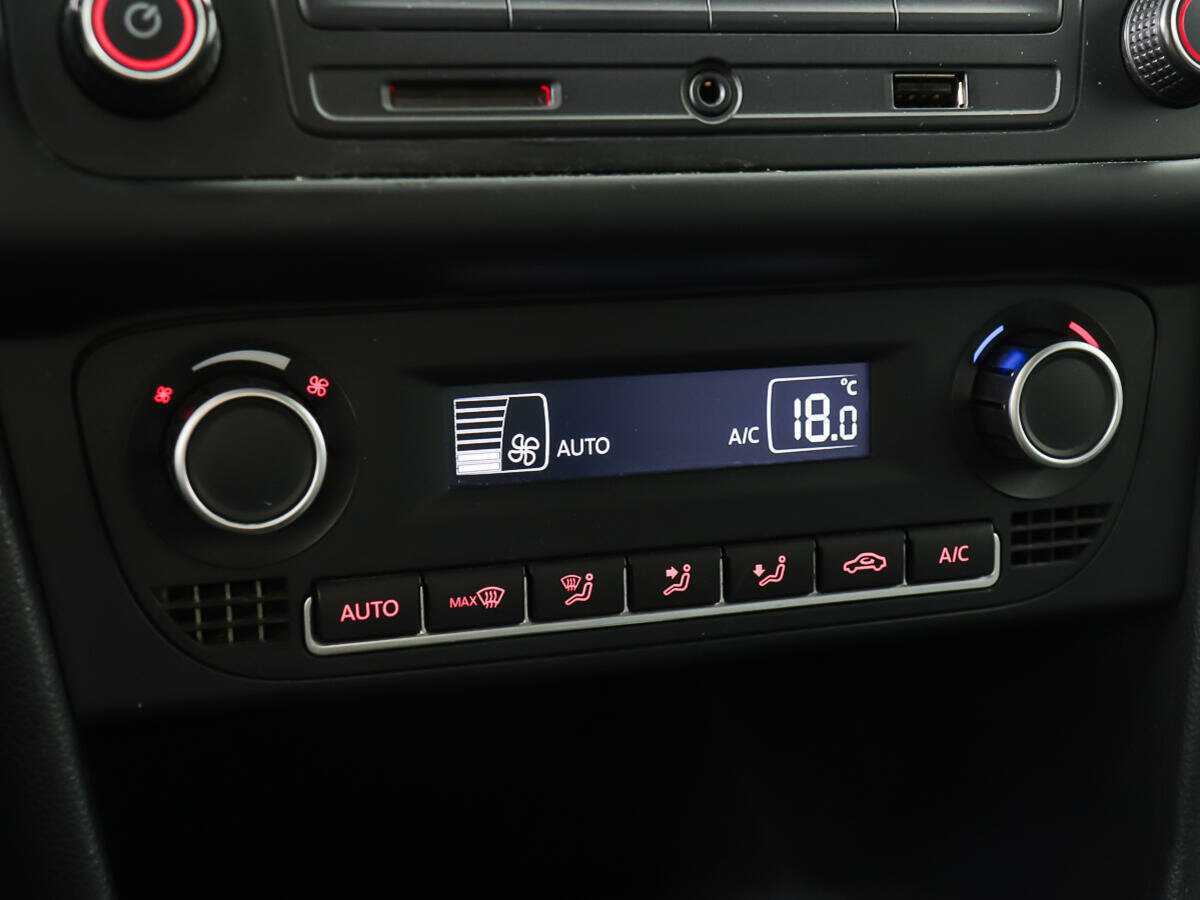 Volkswagen Polo б/у, 2017, Автоматическая. Фото: #15