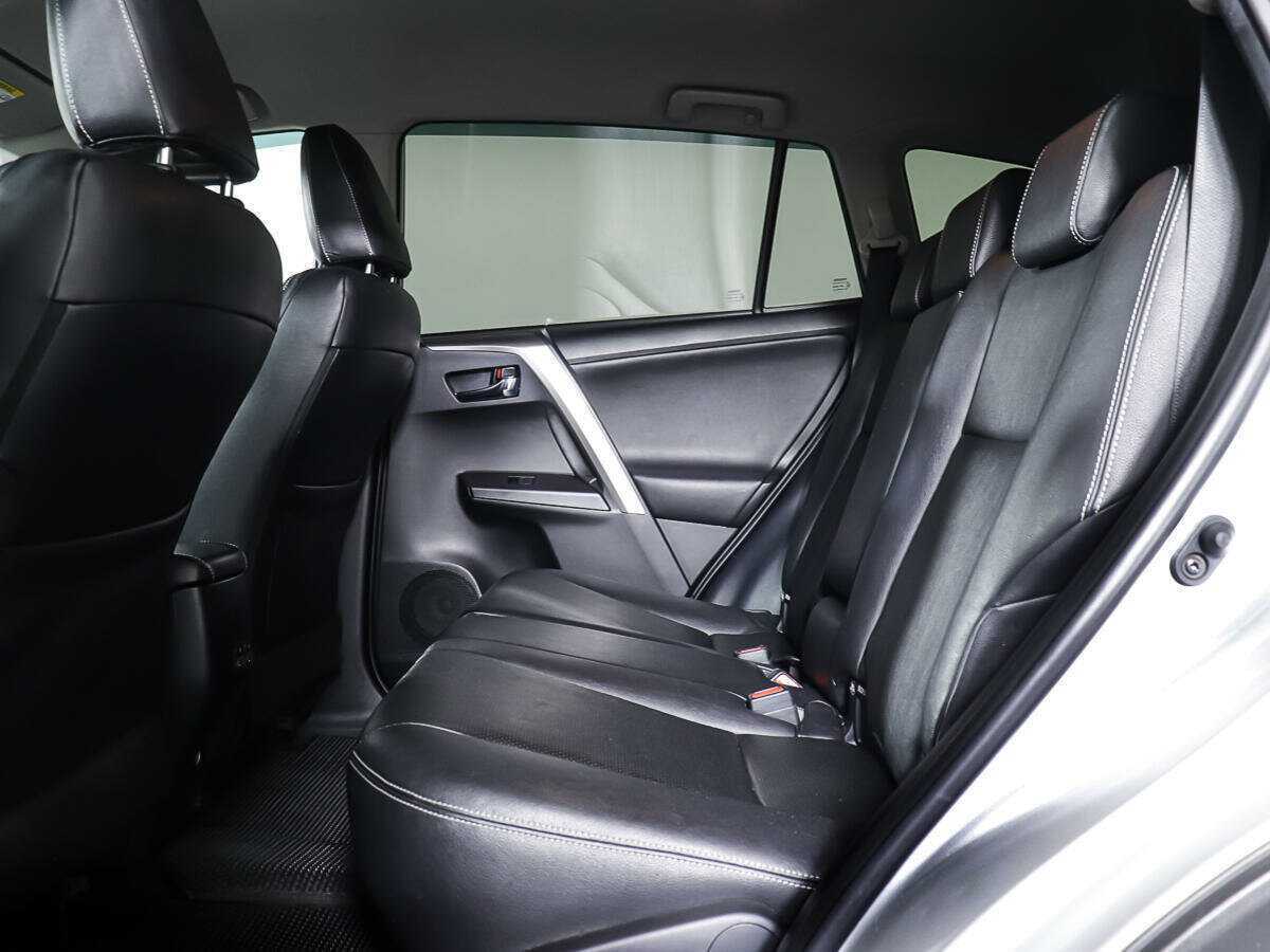 Toyota RAV4 б/у, 2019, Автоматическая. Фото: #11