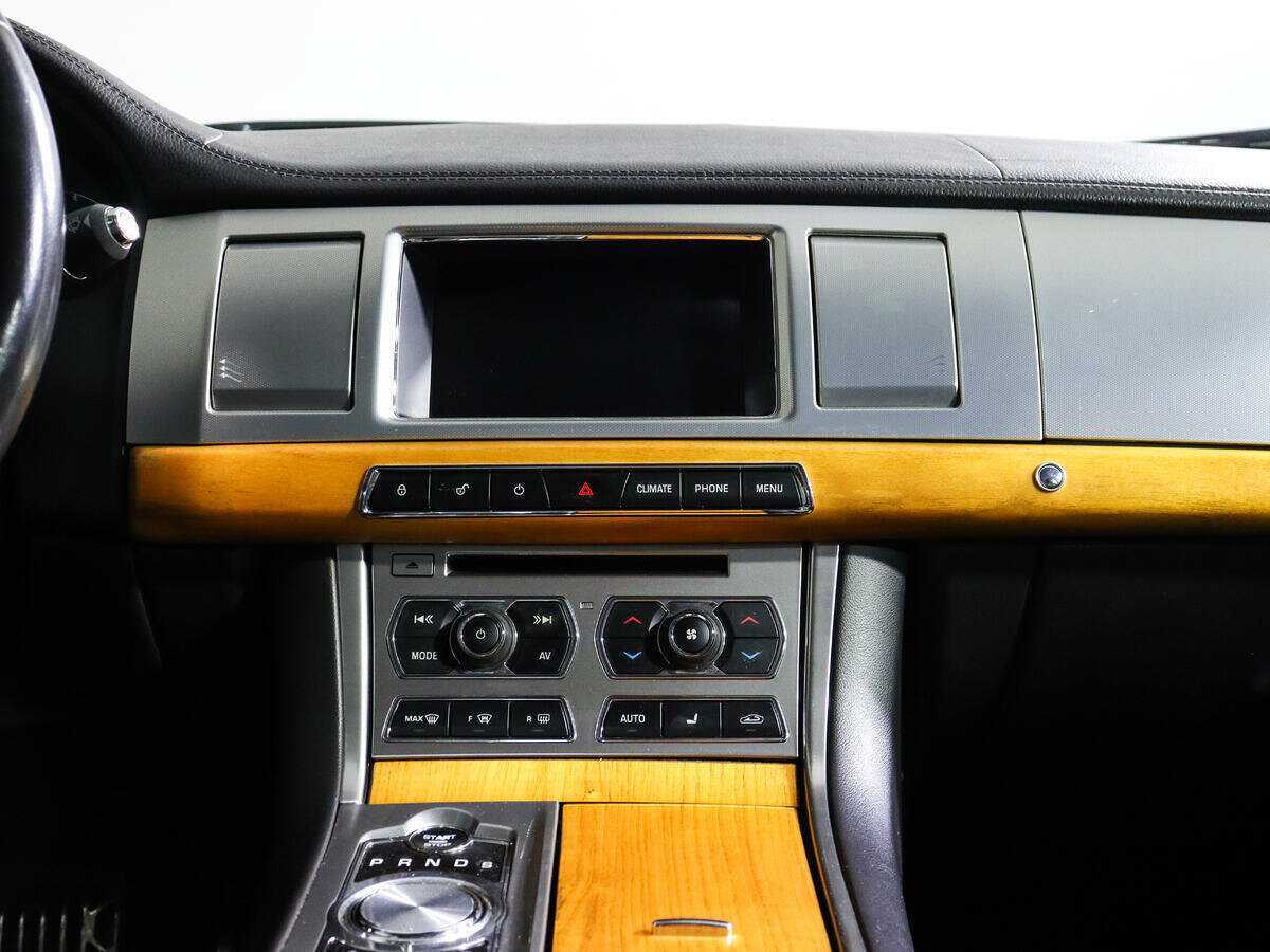 Jaguar XF б/у, 2014, Автоматическая. Фото: #12