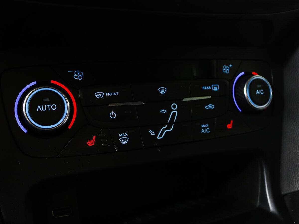 Форд Фокус б/у, 2017, Автоматическая. Фото: #15