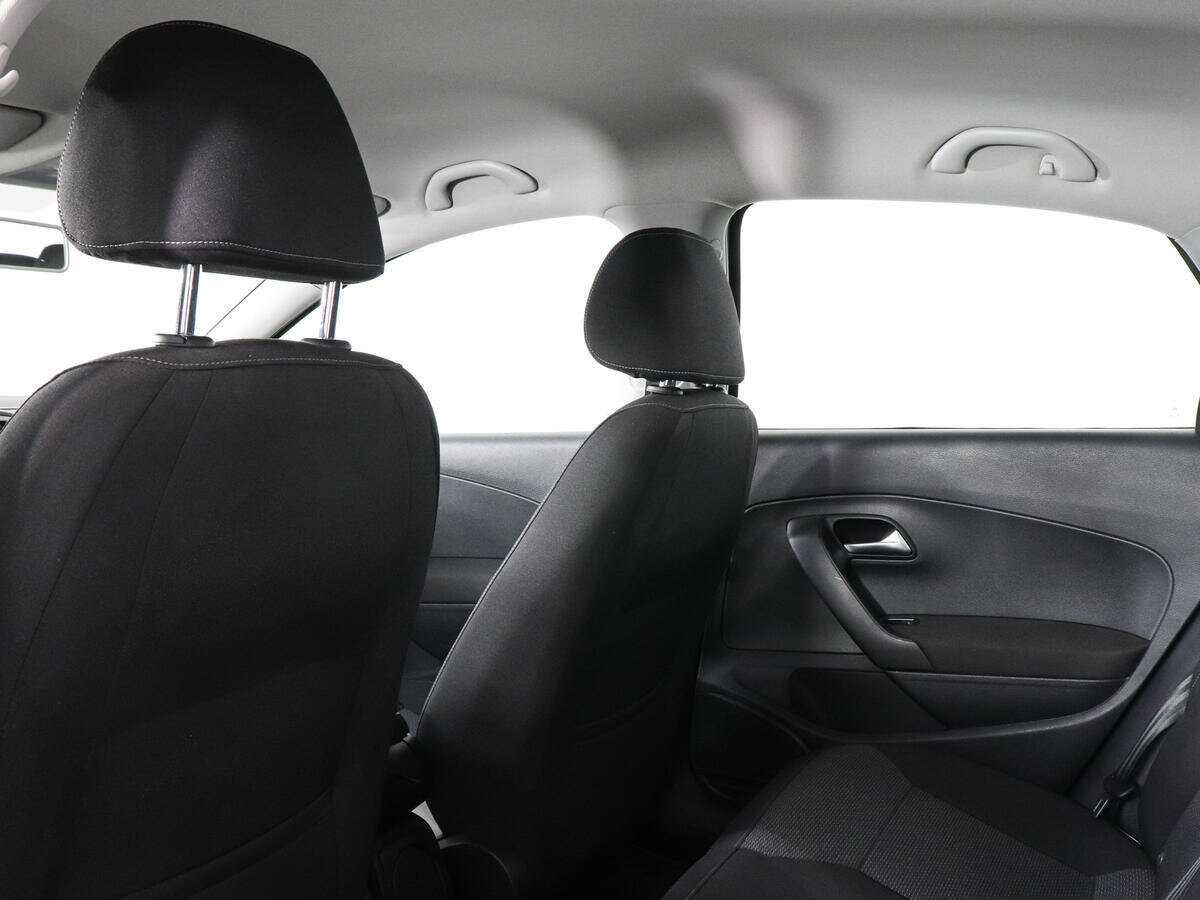 Volkswagen Polo б/у, 2017, Роботизированная. Фото: #9