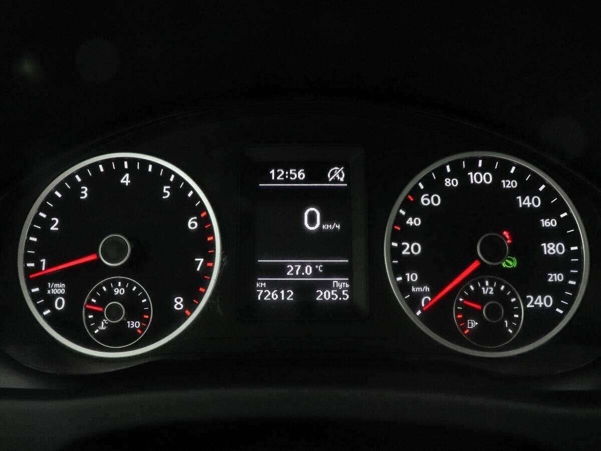 Volkswagen Tiguan б/у, 2015, Роботизированная. Фото: #10