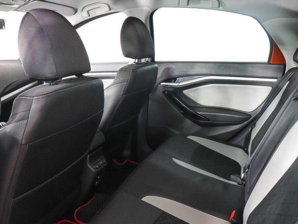 Lada (ВАЗ) Vesta б/у, 2018, Механическая. Фото: #11