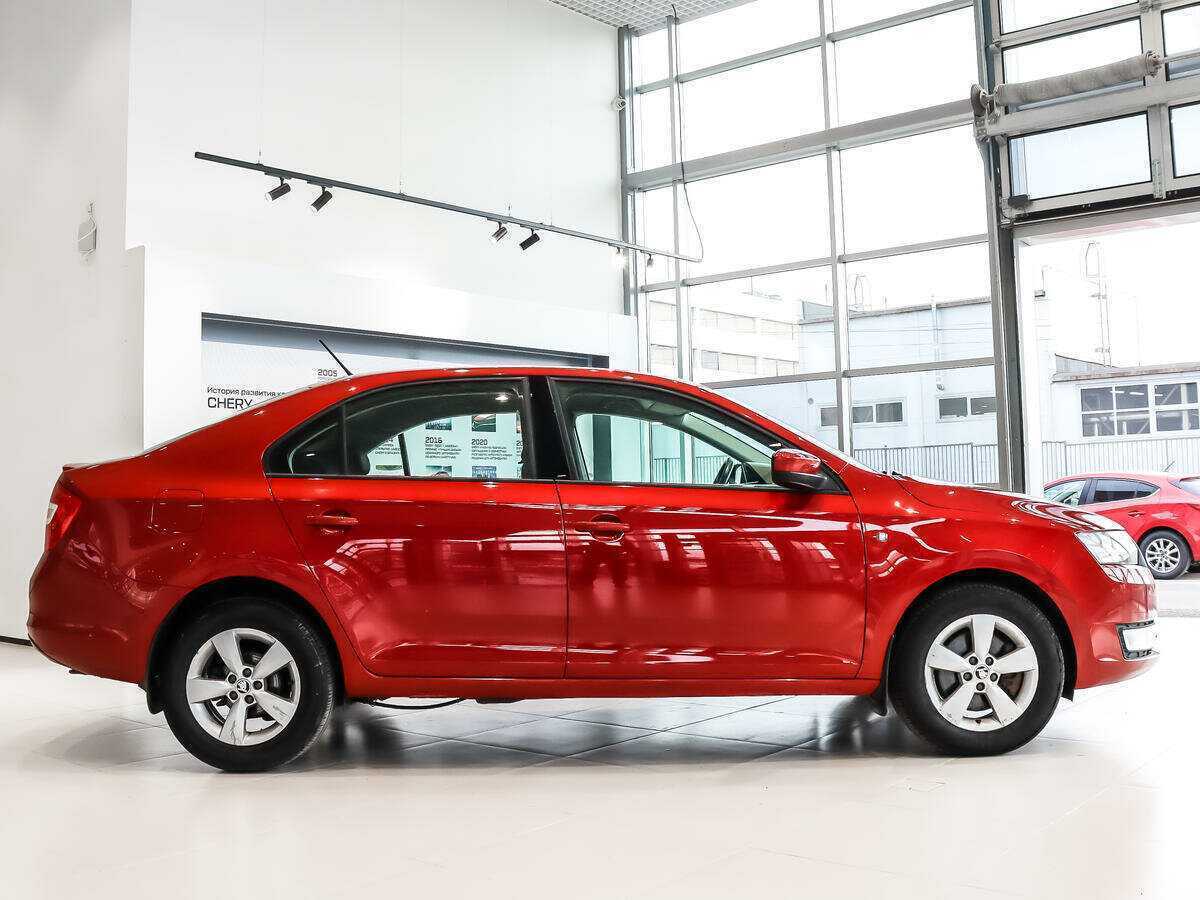 Skoda Rapid б/у, 2014, Роботизированная. Фото: #3