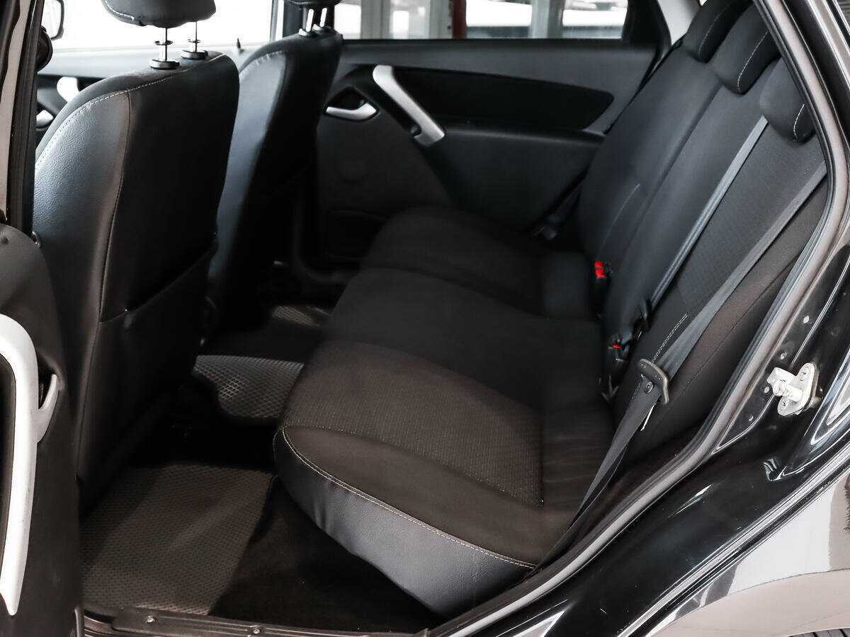 Lada (ВАЗ) Granta б/у, 2016, Роботизированная. Фото: #9