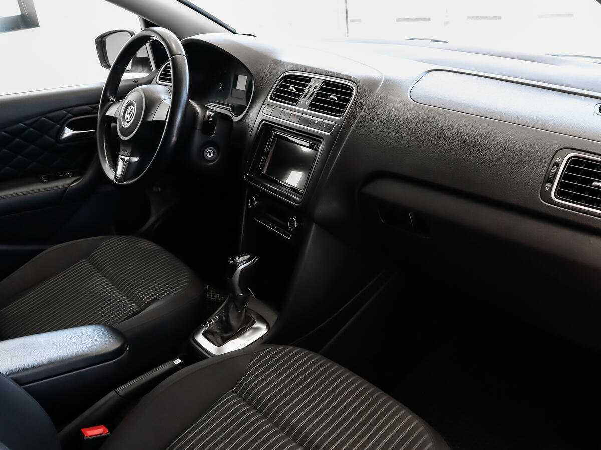 Volkswagen Polo б/у, 2013, Автоматическая. Фото: #8