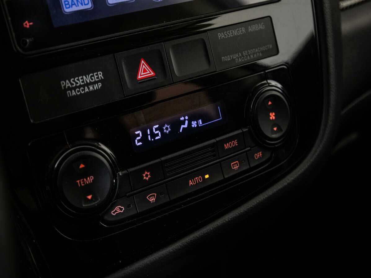 Mitsubishi Outlander б/у, 2018, Вариатор. Фото: #11