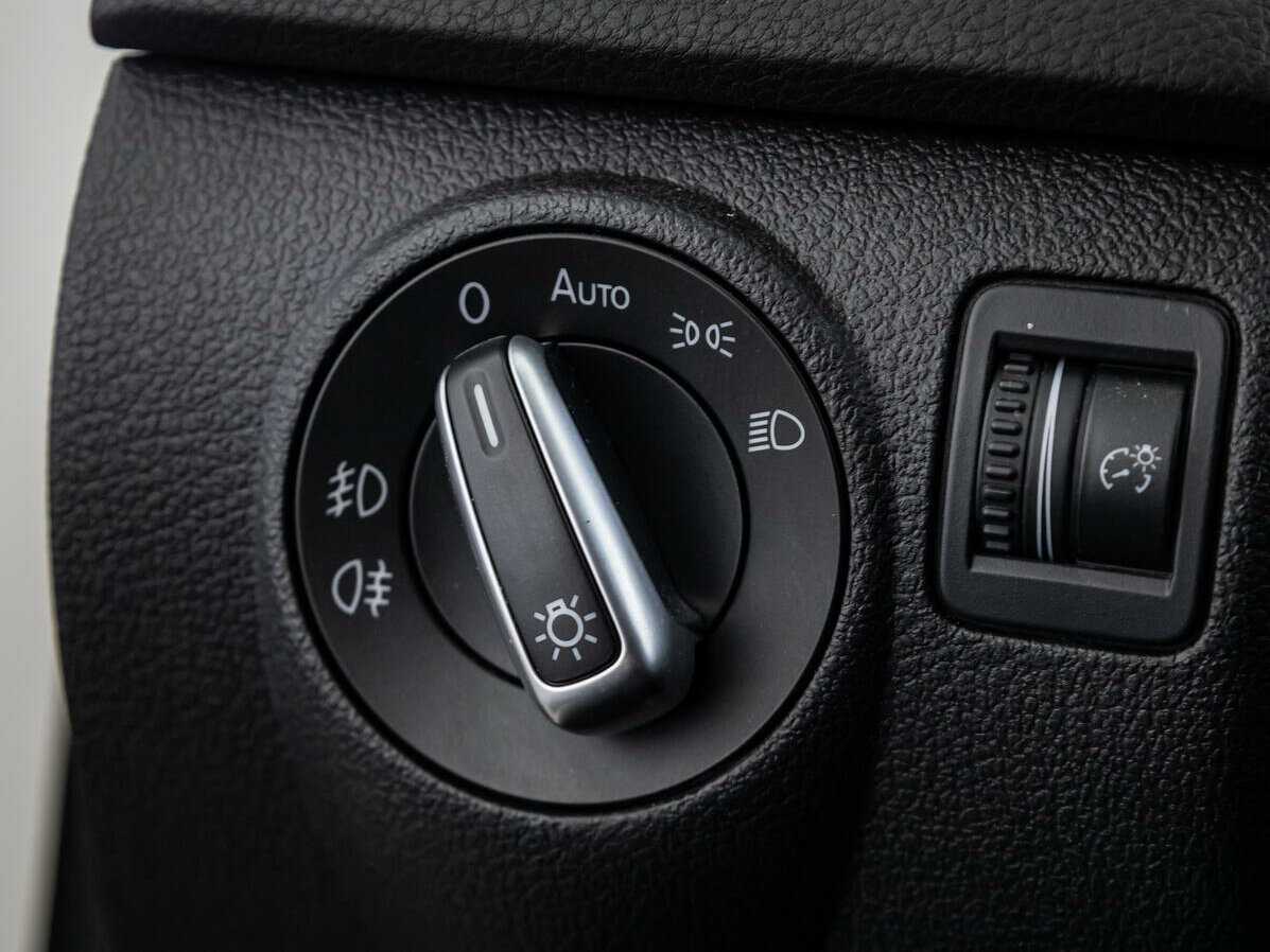 Фольксваген Тигуан б/у, 2012, Автоматическая. Фото: #12