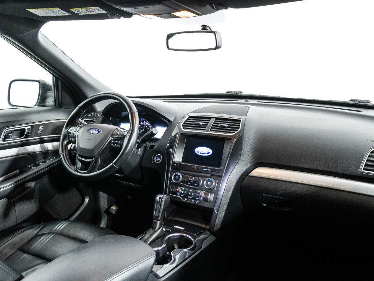 Ford Explorer б/у, 2017, Автоматическая. Фото: #8