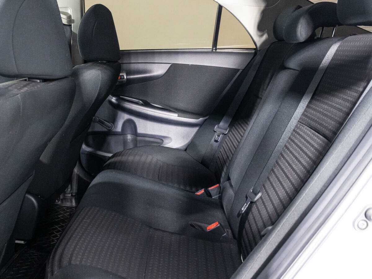 Тойота Королла б/у, 2013, Механическая. Фото: #9