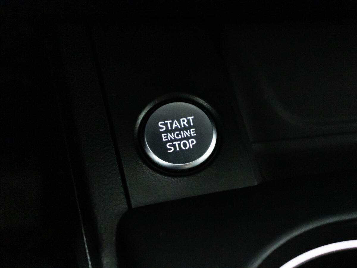 Audi A4 б/у, 2016, Роботизированная. Фото: #16