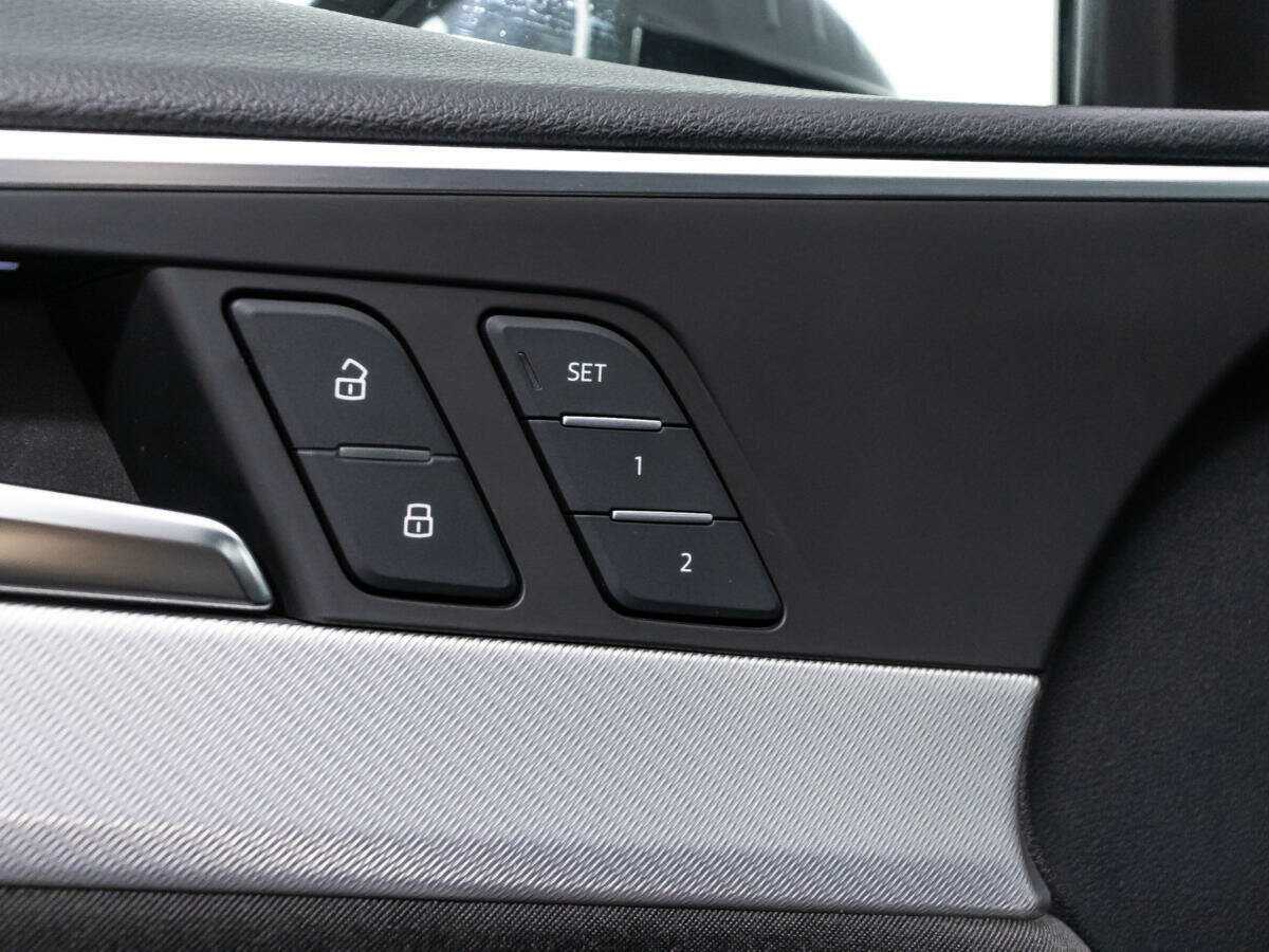 Audi A4 б/у, 2017, Роботизированная. Фото: #16