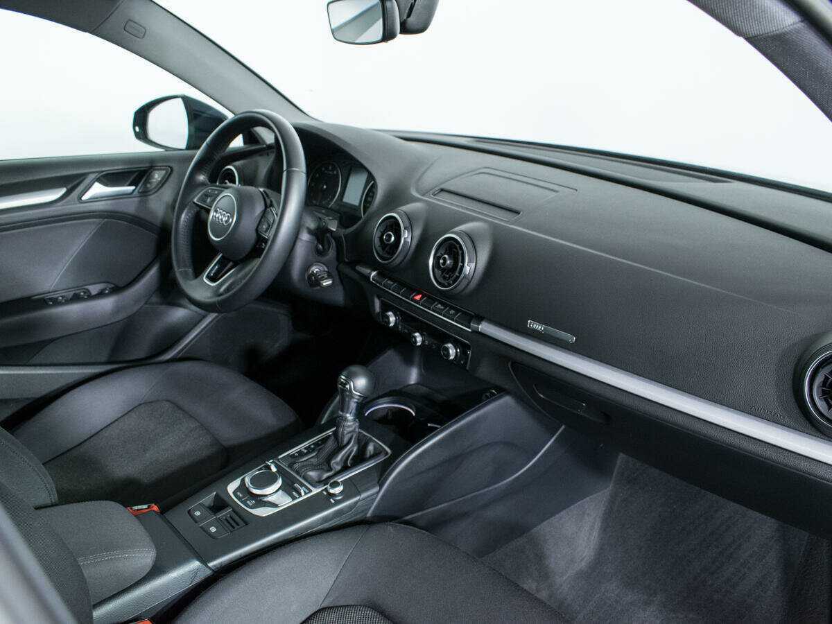 Audi A3 б/у, 2019, Роботизированная. Фото: #8