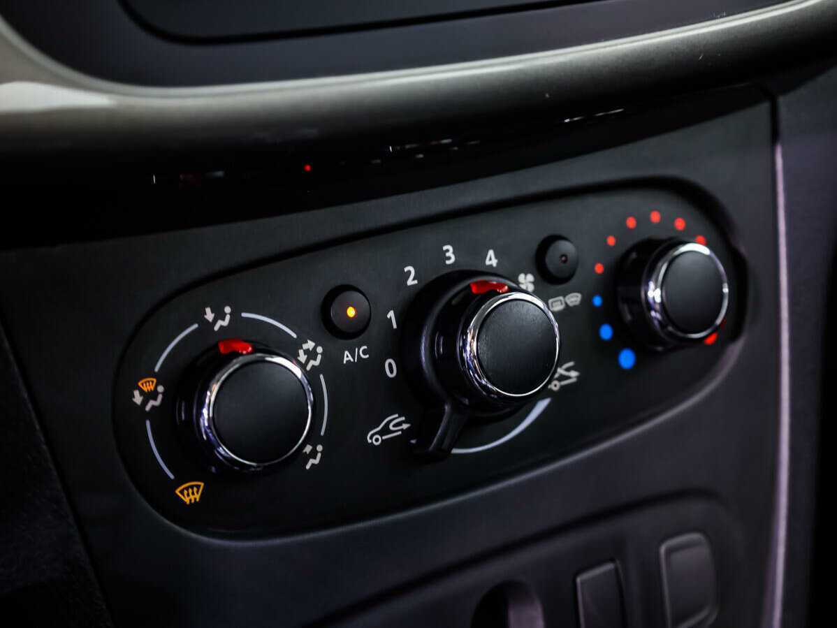 Renault Logan б/у, 2019, Автоматическая. Фото: #11