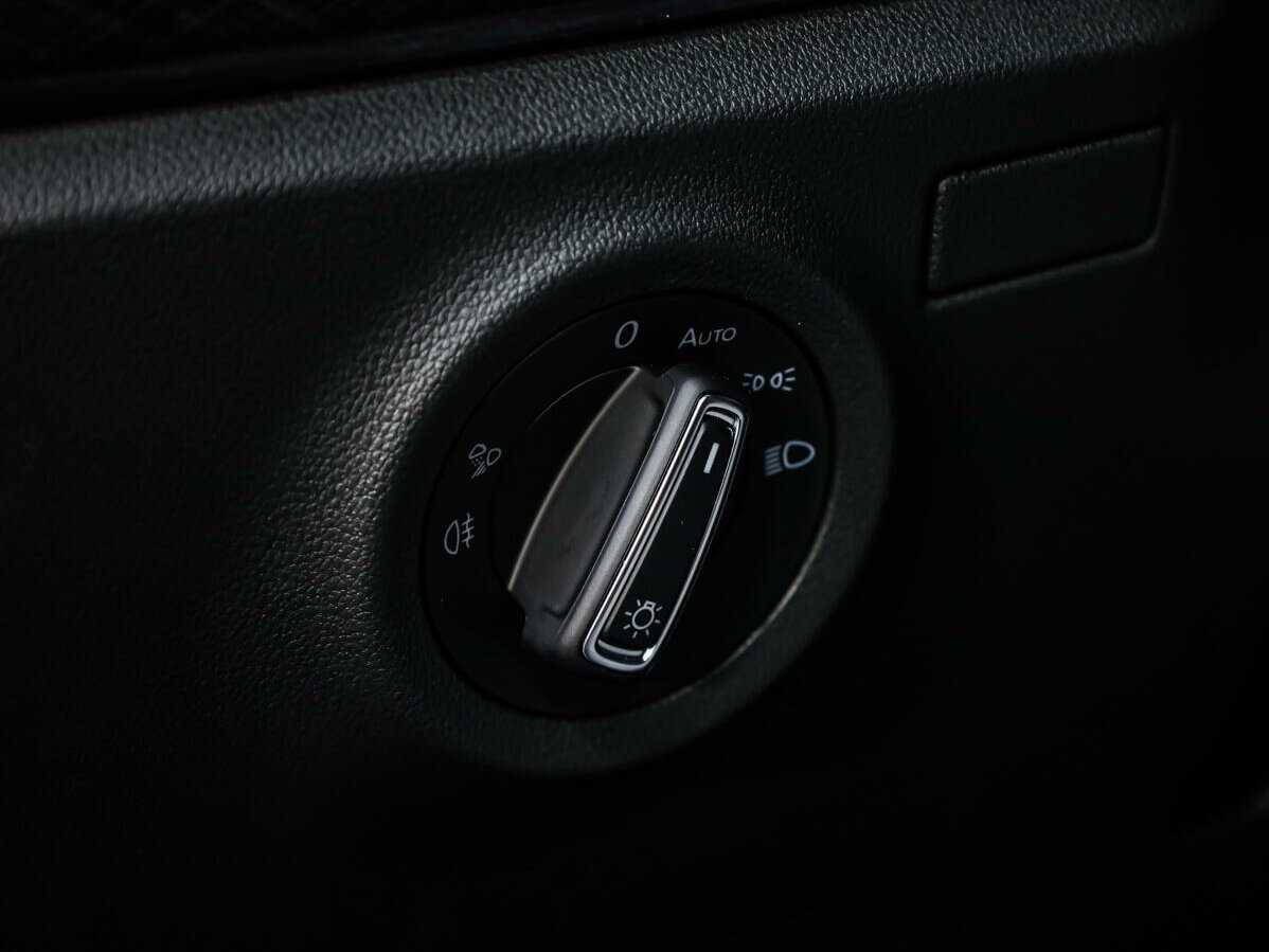 Volkswagen Polo б/у, 2020, Роботизированная. Фото: #18