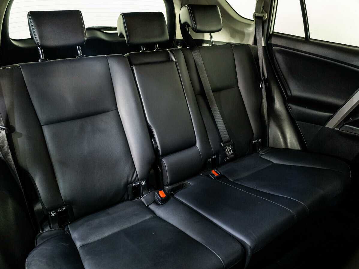 Toyota RAV4 б/у, 2015, Автоматическая. Фото: #9