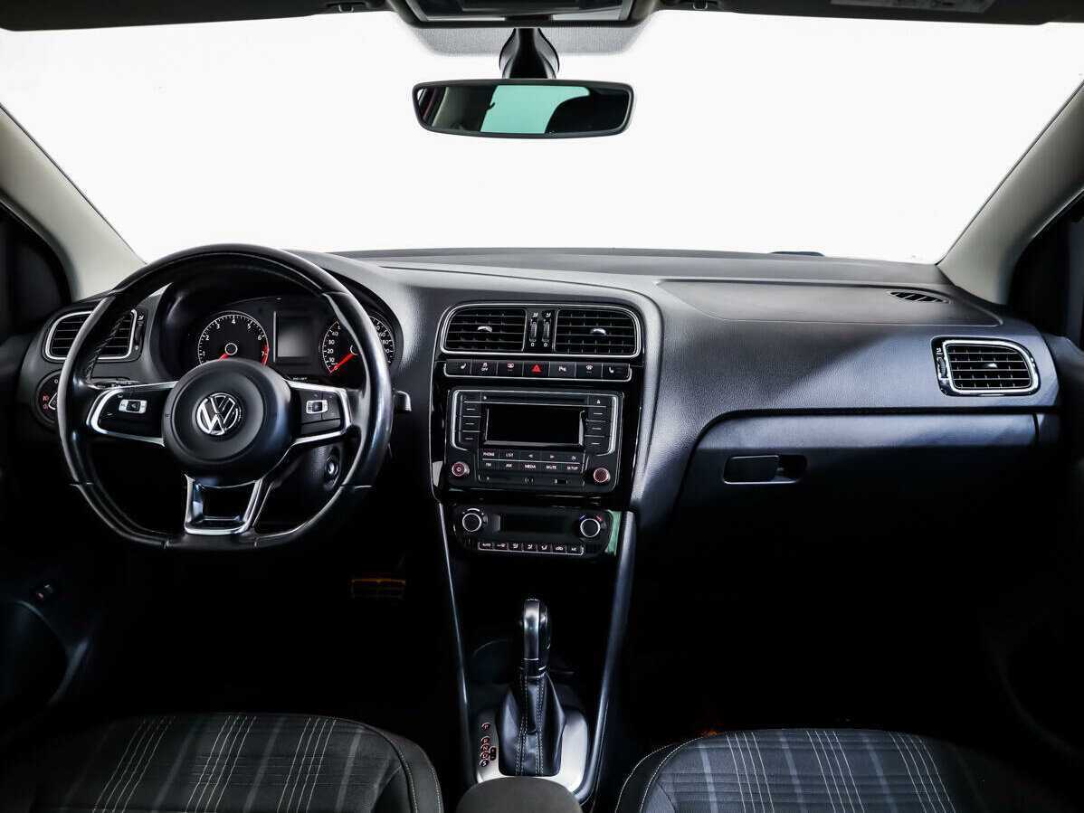 Volkswagen Polo б/у, 2017, Роботизированная. Фото: #8