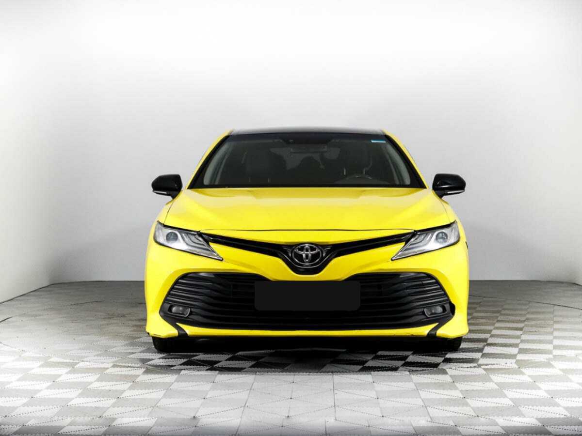 Toyota Camry б/у, 2021, Автоматическая. Фото: #1