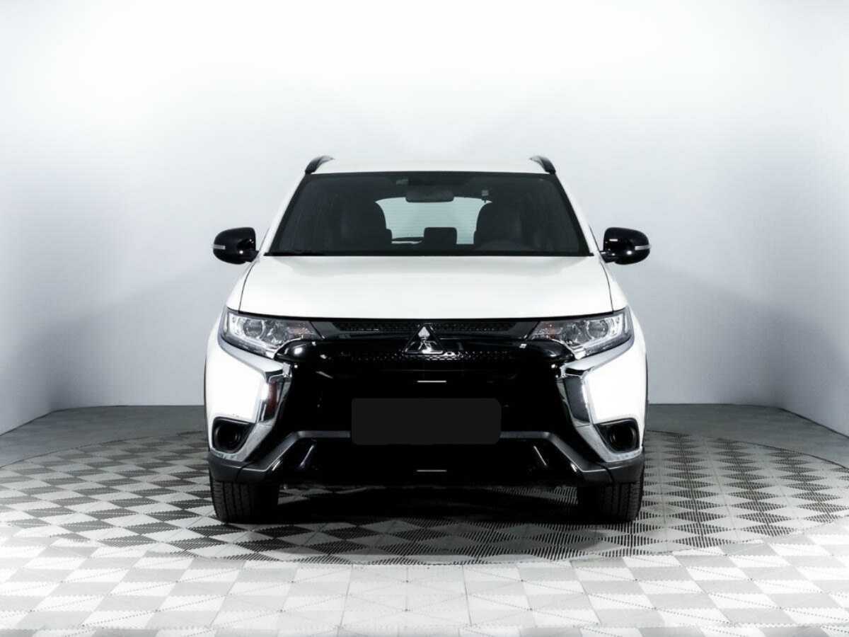 Mitsubishi Outlander б/у, 2021, Вариатор. Фото: #1