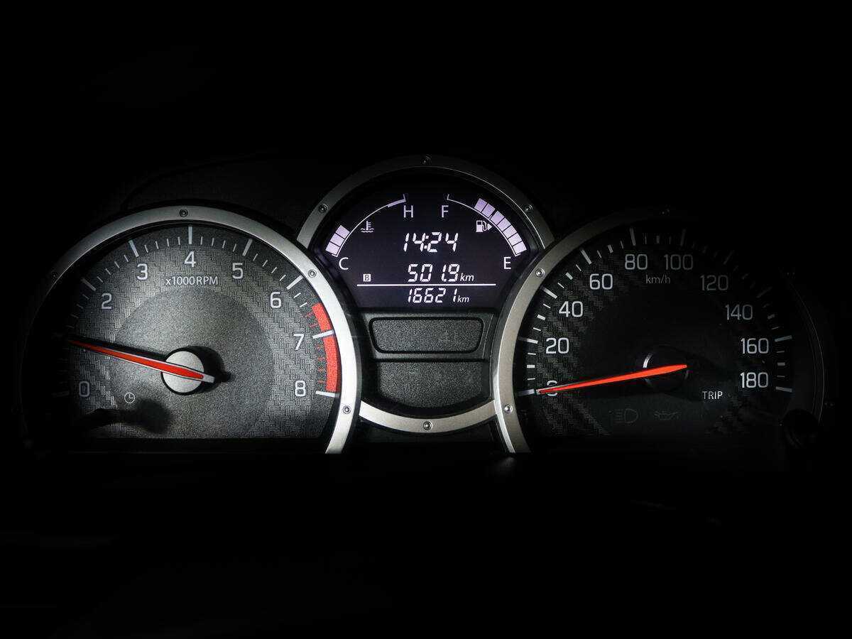 Suzuki Jimny б/у, 2018, Механическая. Фото: #10