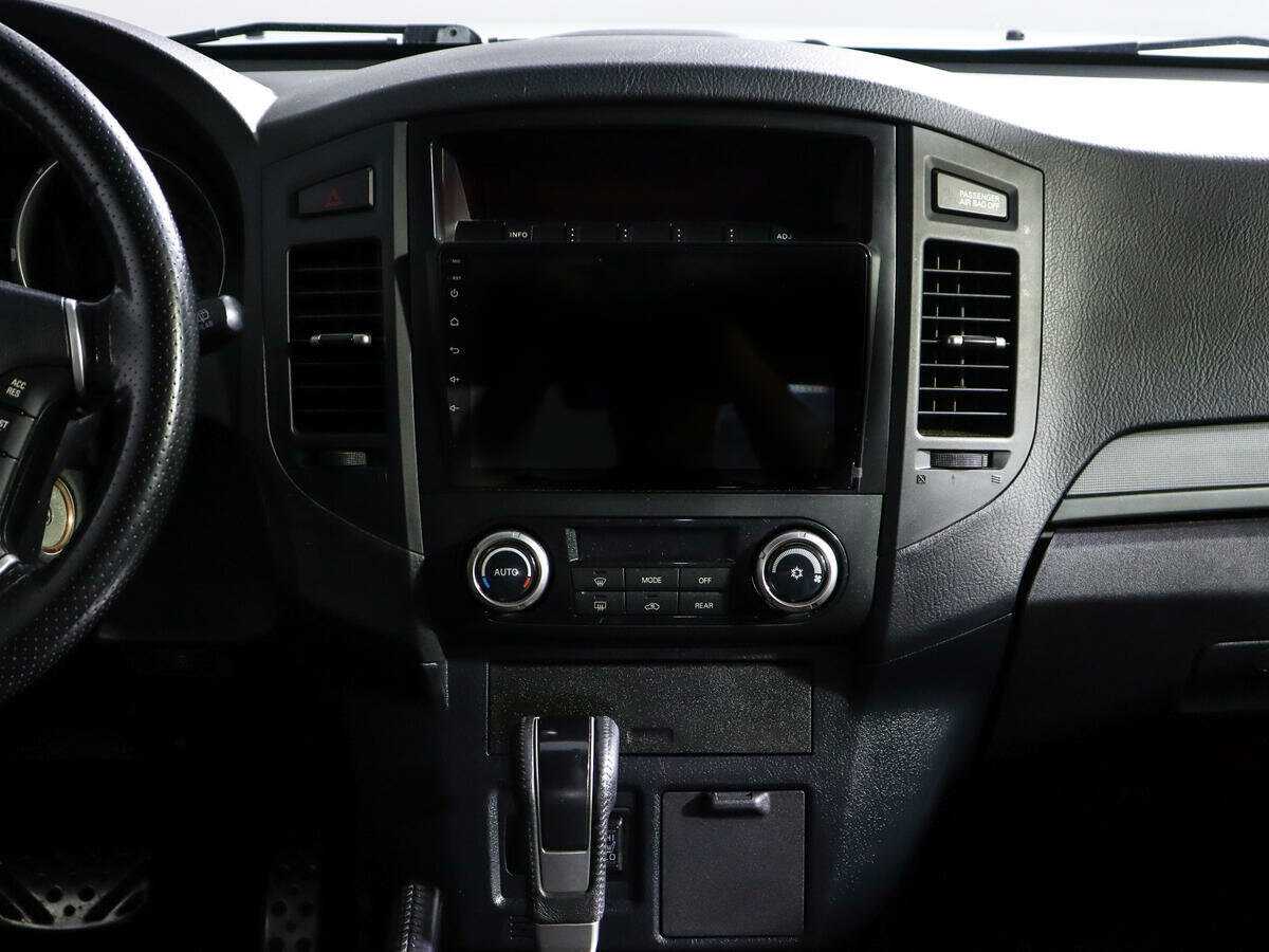 Митсубиши Паджеро б/у, 2012, Автоматическая. Фото: #10