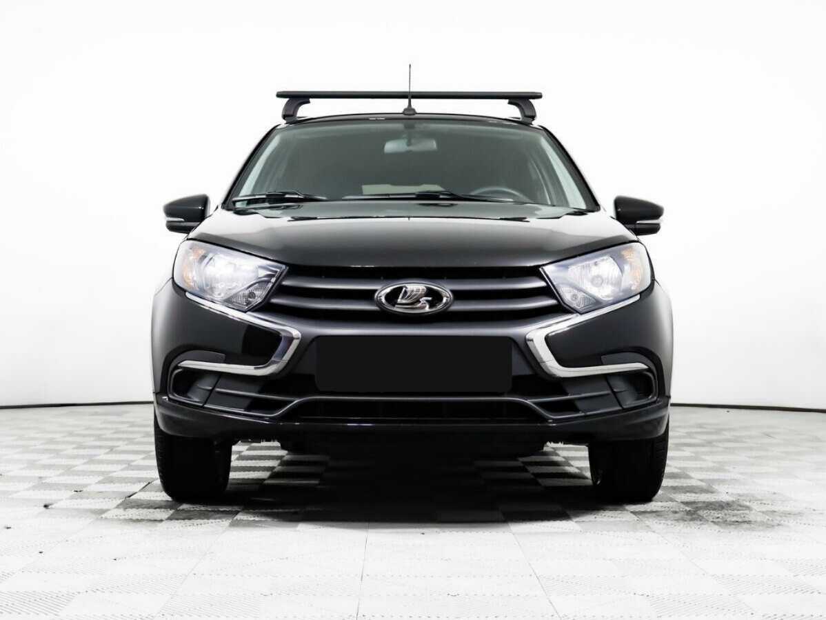 Лада (ВАЗ) Гранта б/у, 2023, Механическая. Фото: #1