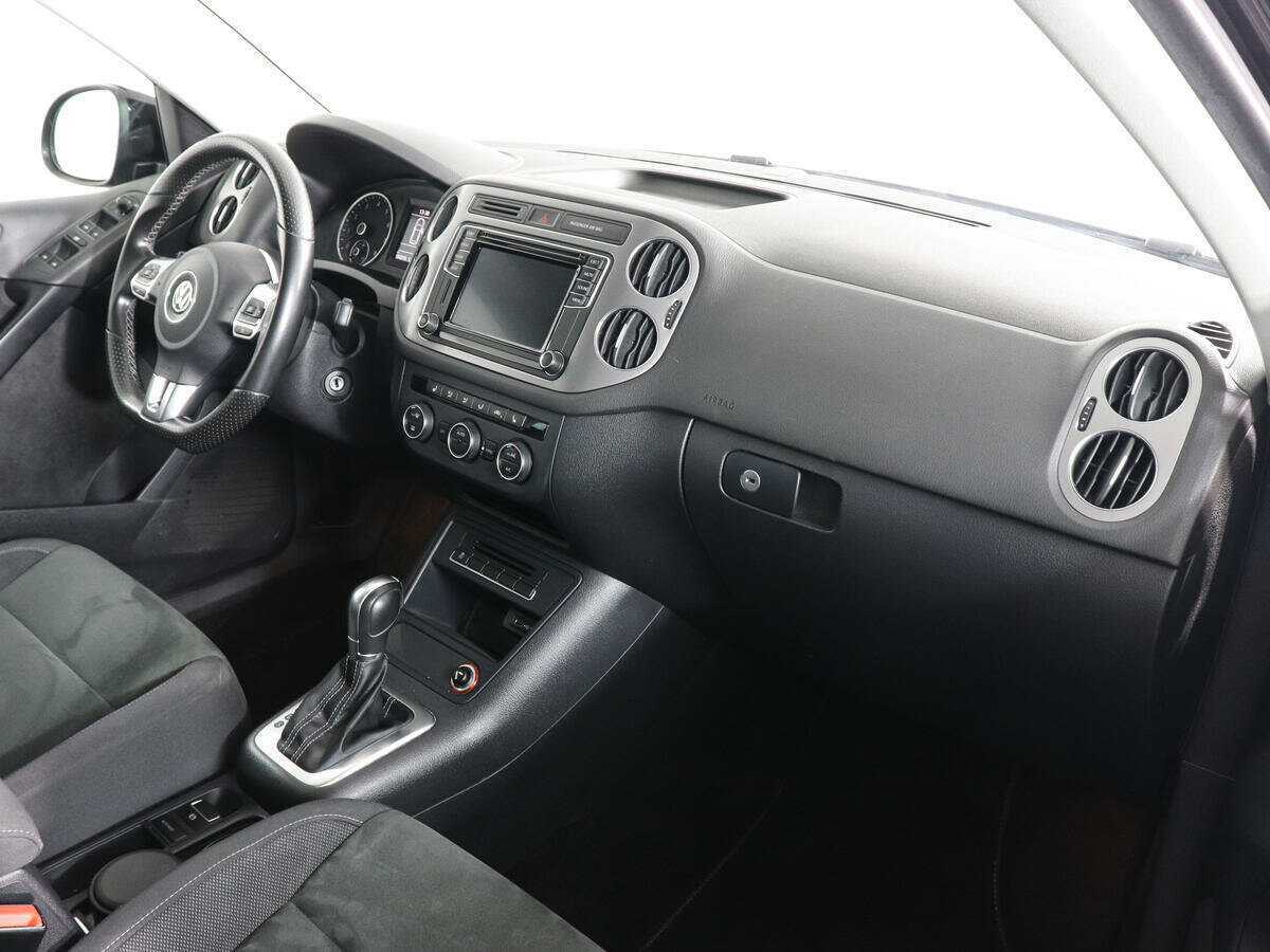 Volkswagen Tiguan б/у, 2016, Роботизированная. Фото: #9