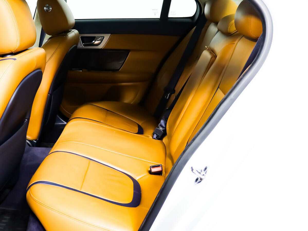 Jaguar XF б/у, 2012, Автоматическая. Фото: #9