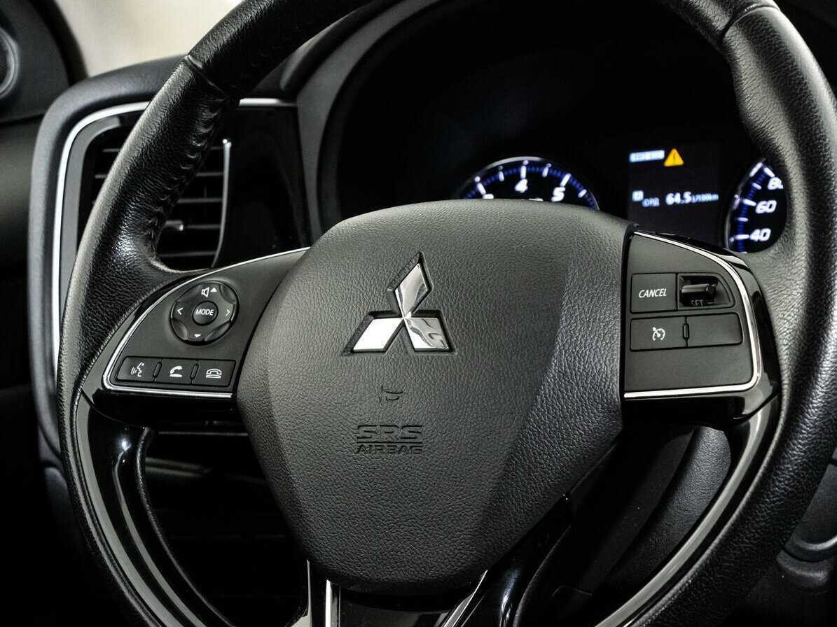 Mitsubishi Outlander б/у, 2018, Вариатор. Фото: #9
