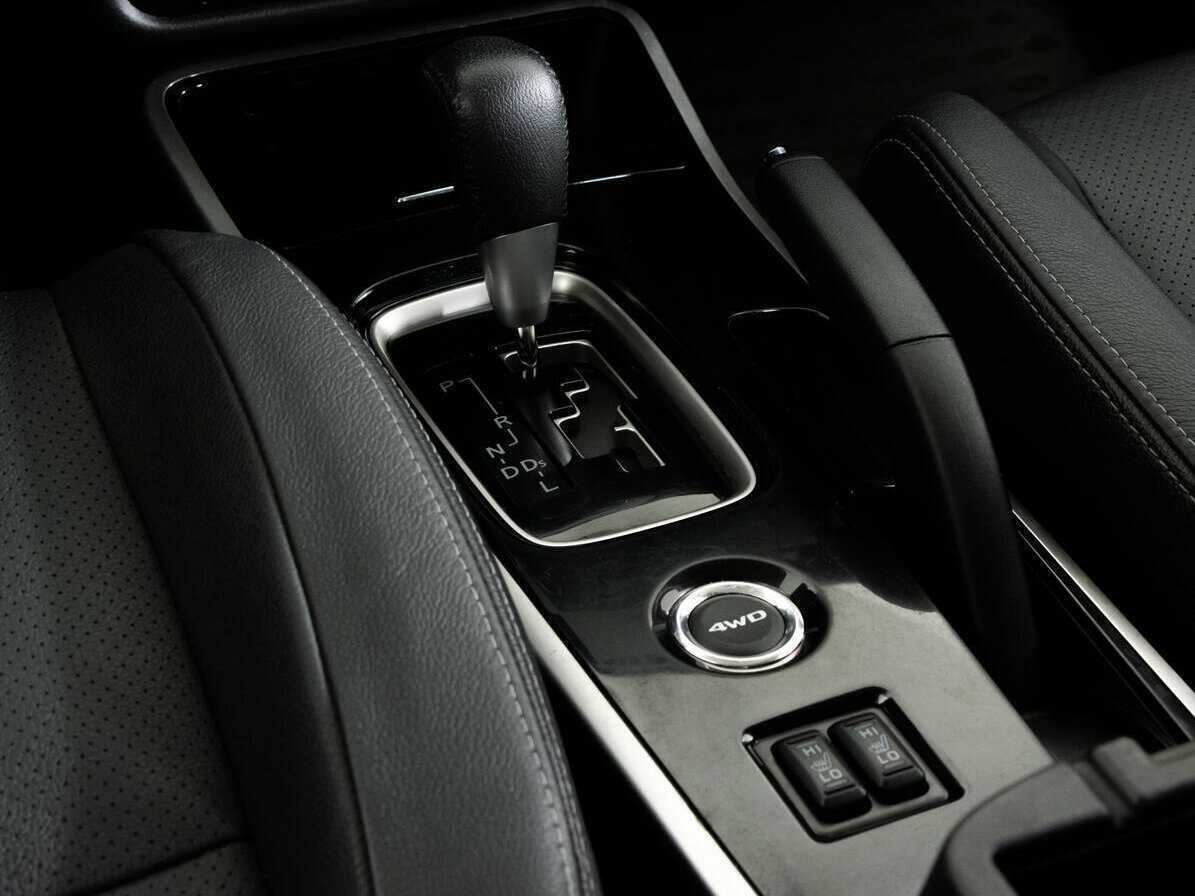 Mitsubishi Outlander б/у, 2018, Вариатор. Фото: #11