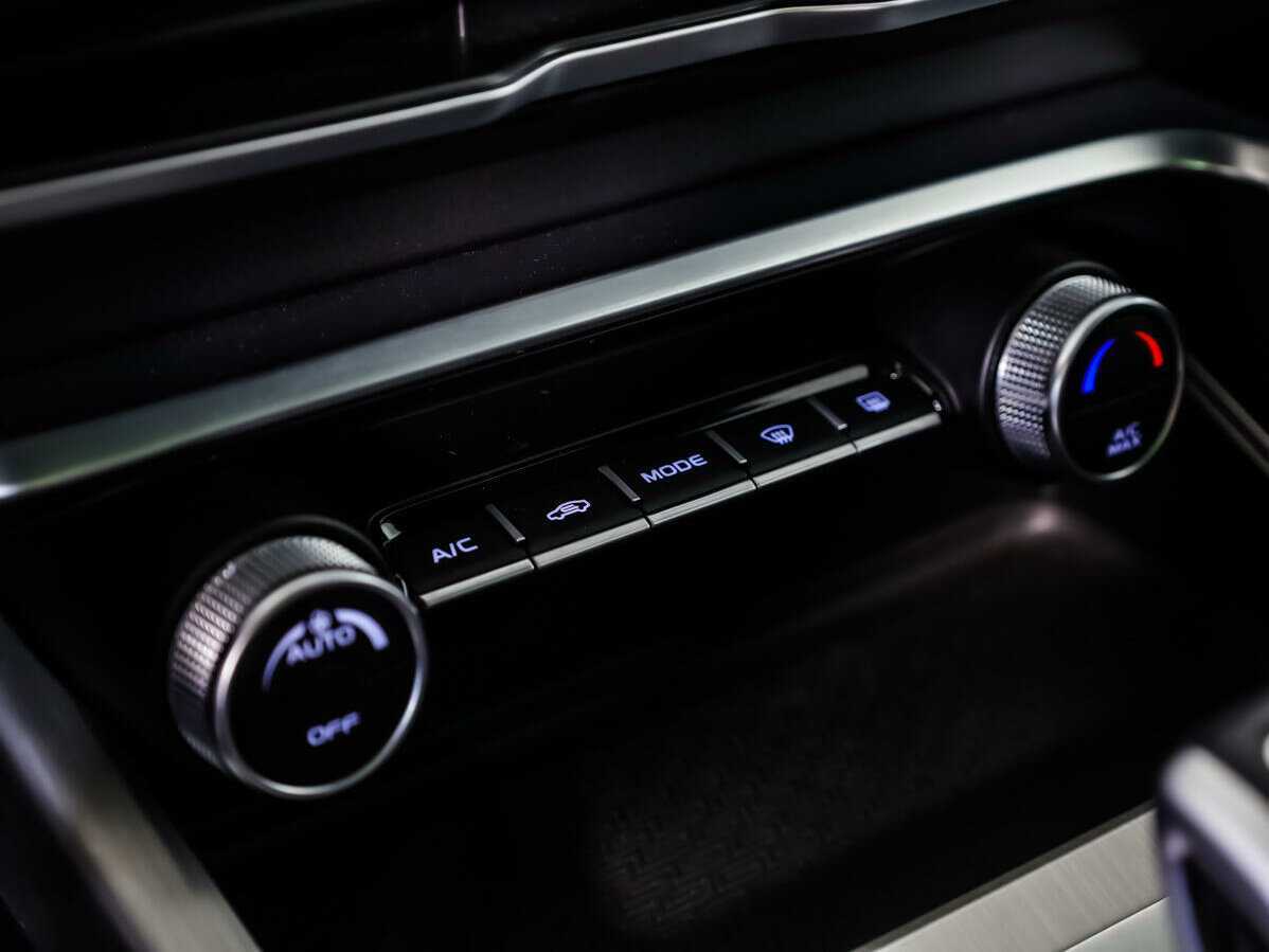 Geely Coolray б/у, 2021, Роботизированная. Фото: #13