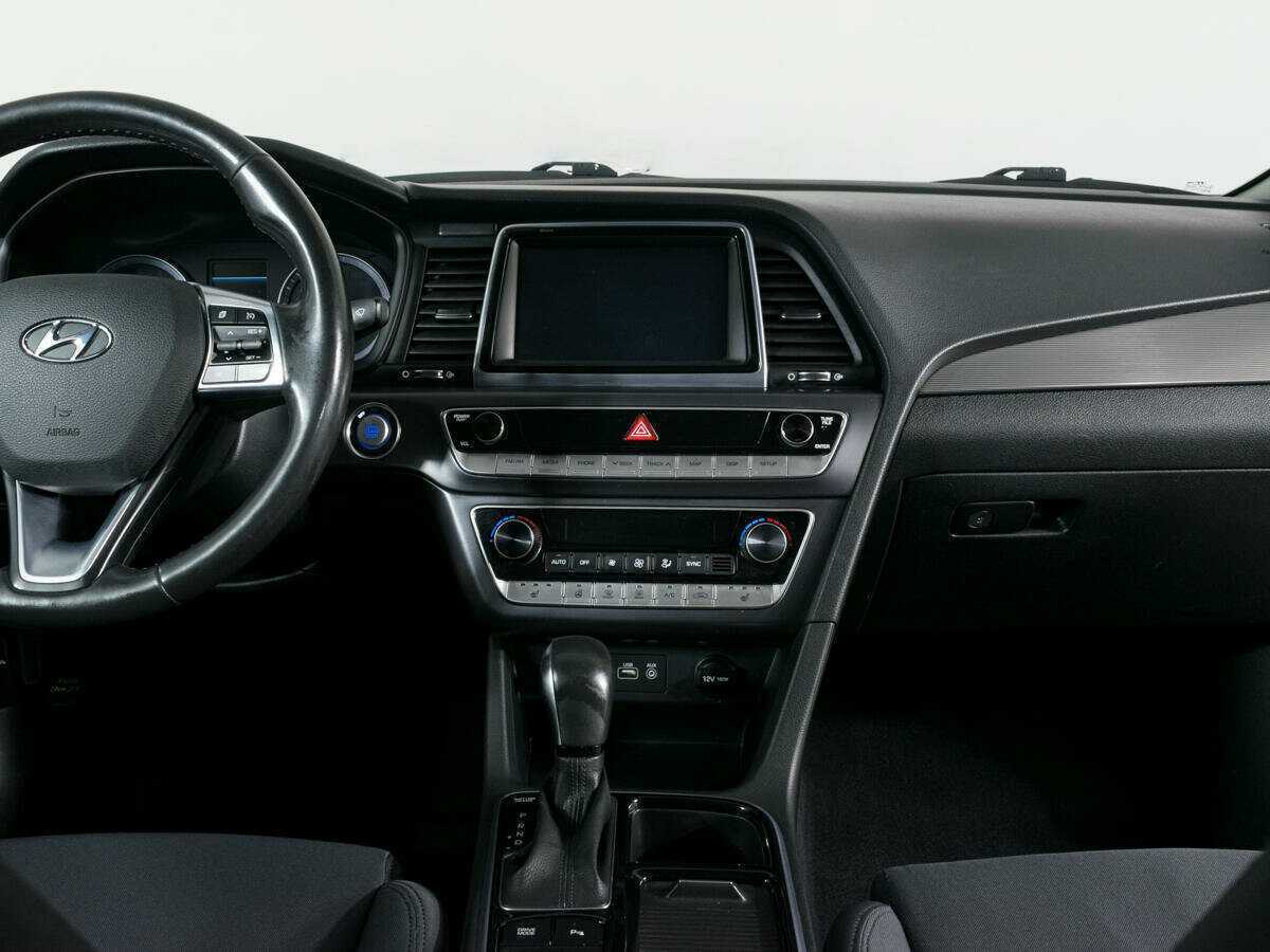 Hyundai Sonata б/у, 2017, Автоматическая. Фото: #3