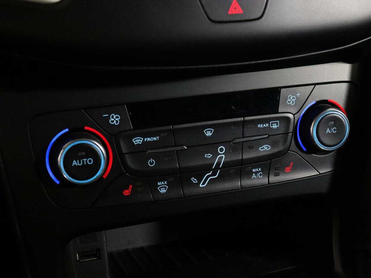 Форд Фокус б/у, 2016, Автоматическая. Фото: #15